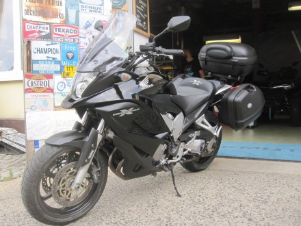 Motorka Honda VFR 800X Crossrunner