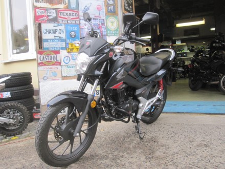 Motorka Honda CB 125F