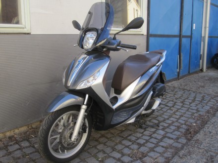 Motorka Piaggio Medley 125 ABS